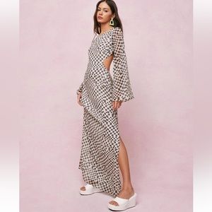 NASTY GAL CUT OUT MAXI DRESS